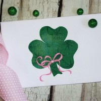 Shamrock with Ribbbon Applique Design 